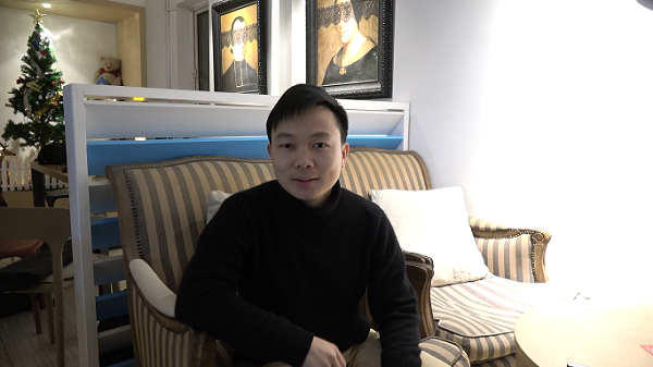 照片3-录制祝福视频过程-bb贝博艾弗森官方网站赴浙江省杭州市“寻根基——院友寻访”寒假社会实践团.png